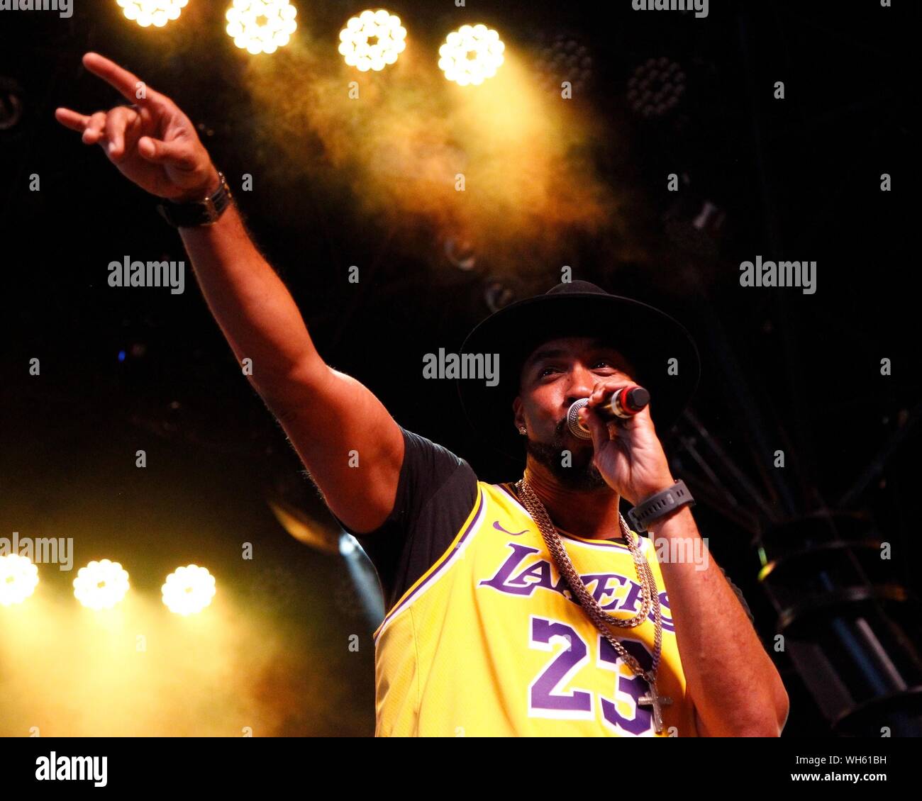 fremont-street-experience-stages-hi-res-stock-photography-and-images