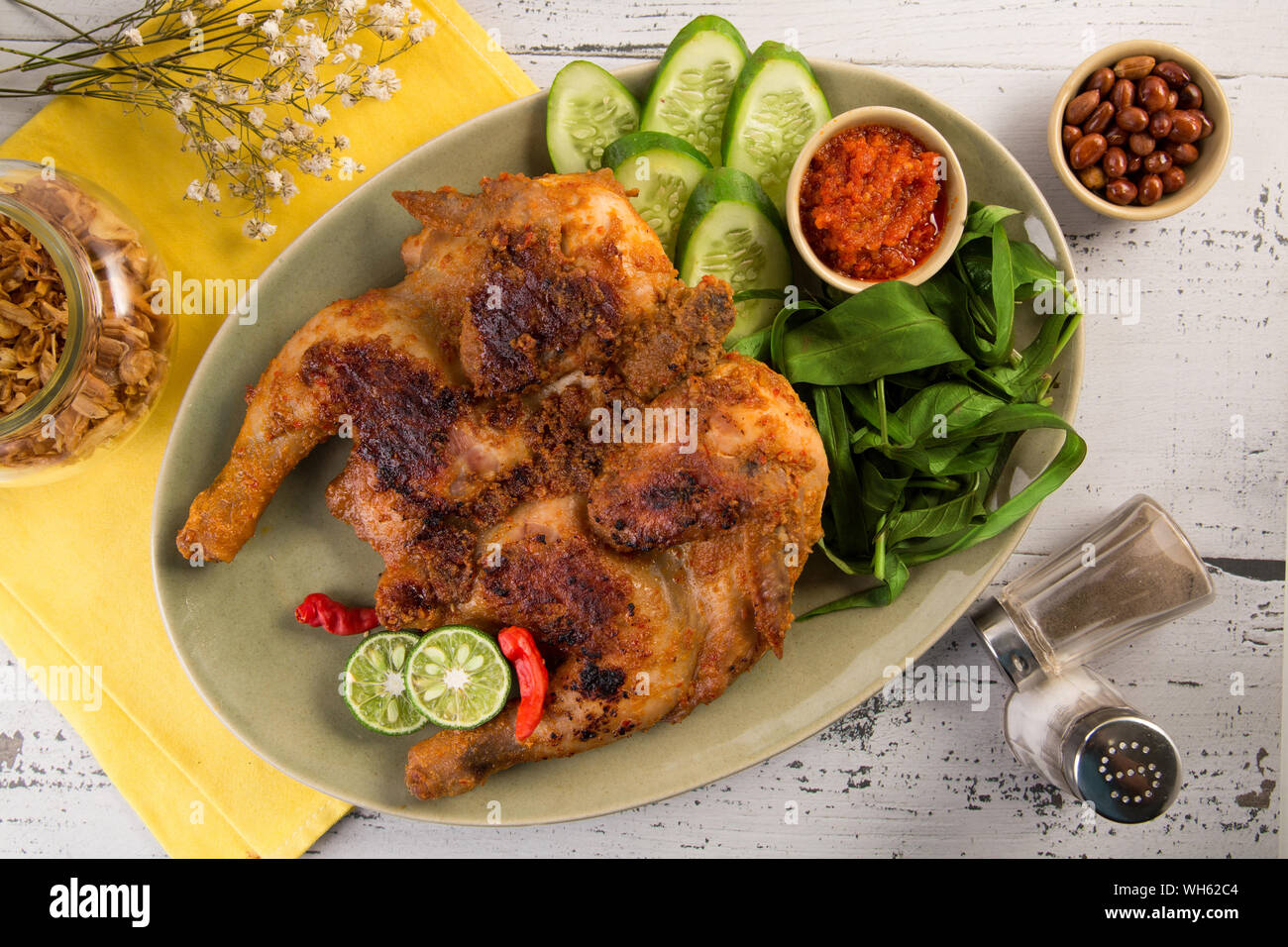 Indonesian plate hires stock photography and images Alamy