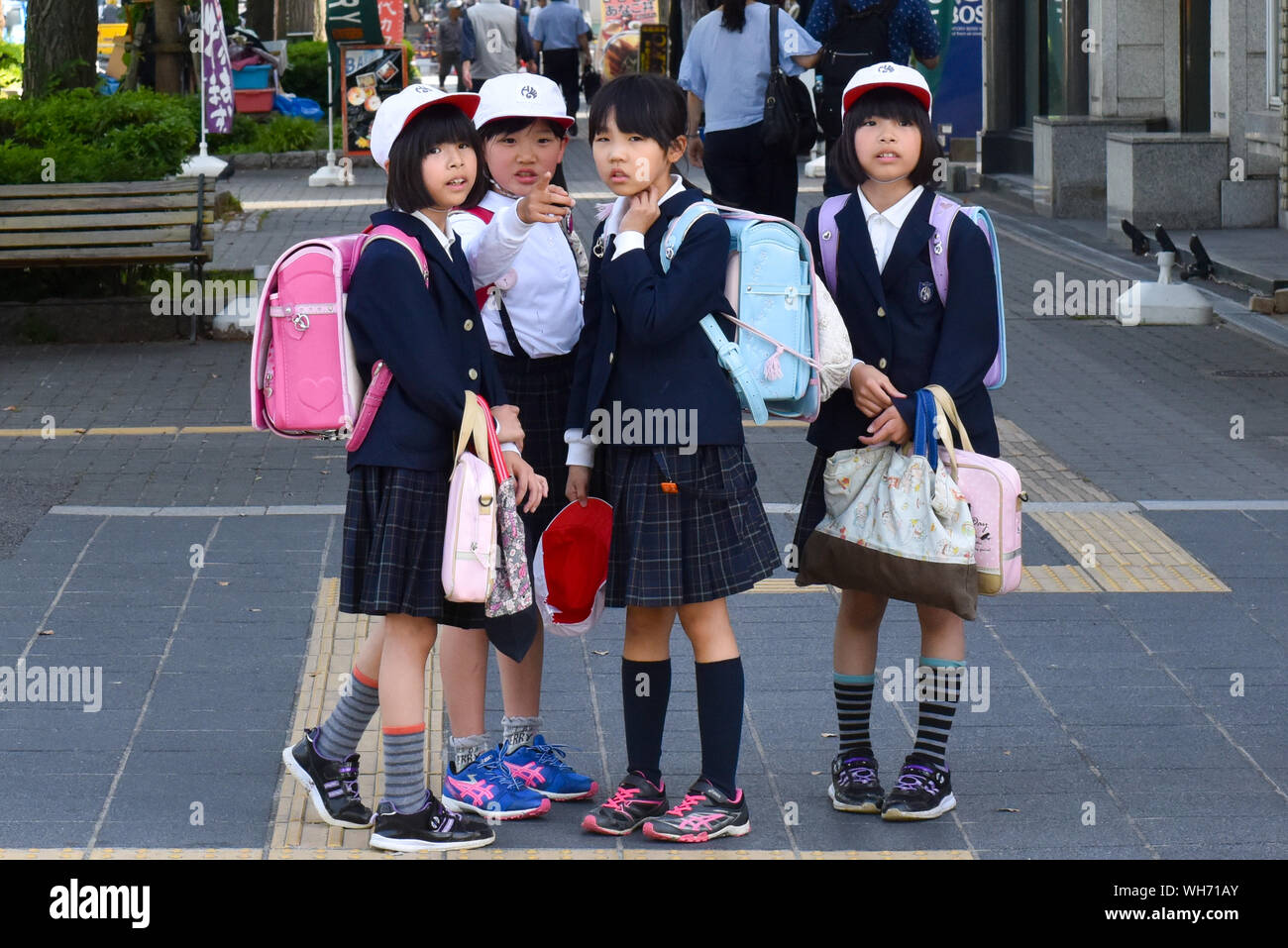 Japanese Schoolgirls High Resolution Stock Photography And Images Alamy