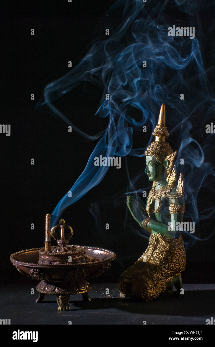 God Idol High Resolution Stock Photography and Images Alamy