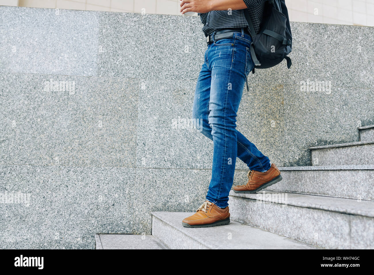 Jeans too big hi-res stock photography and images - Alamy