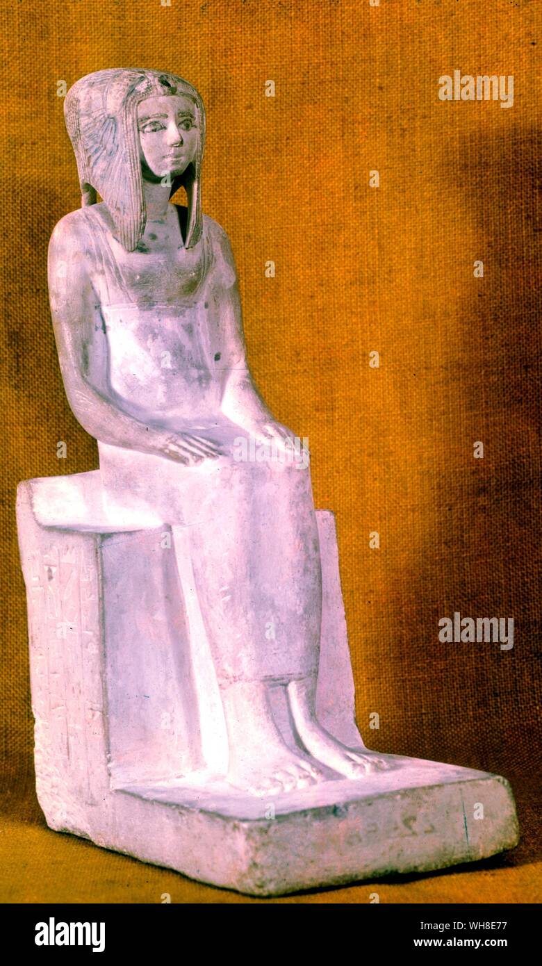 Painted Limestone statue of Queen Tetishen. Egypt under the Pharaohs by Barbara Sewell page 71, pl 19. Stock Photo