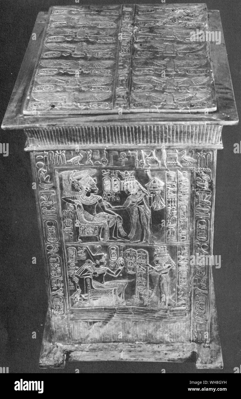 Golden Shrine found in Tutankhamen's tomb. The Treasures of Tutankhamen, The Exhibition Catalogue by I E S Edwards, page 112. Stock Photo