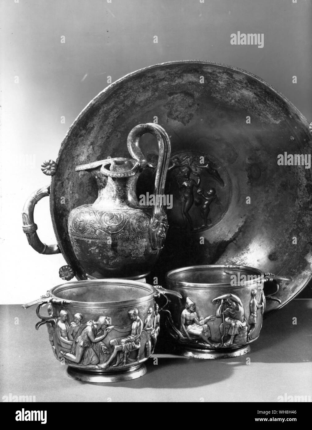 Roman drinking hires stock photography and images Alamy