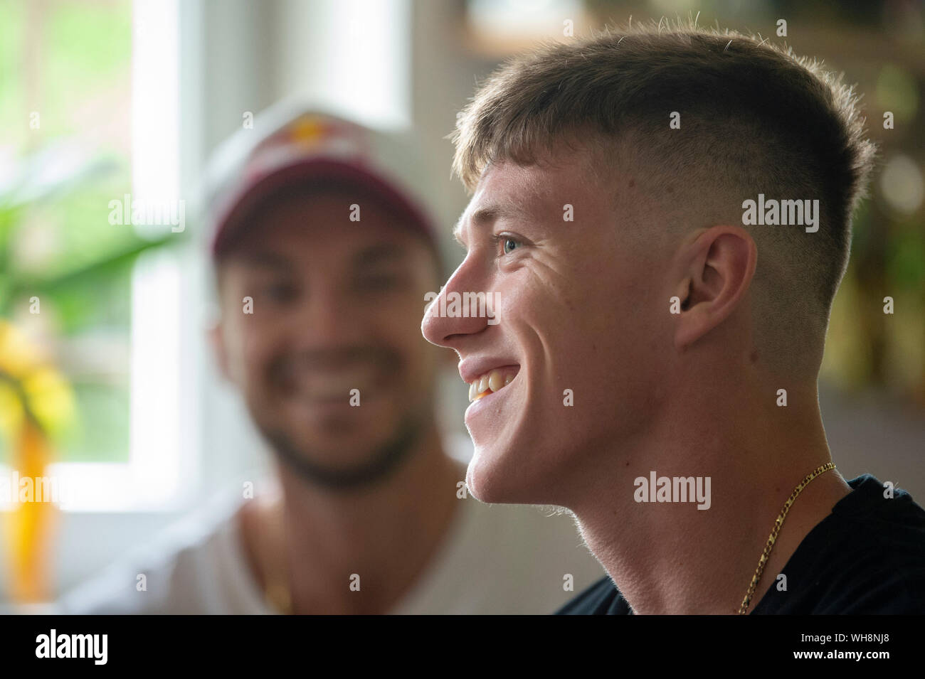 Sprint canoeists hi-res stock photography and images - Alamy