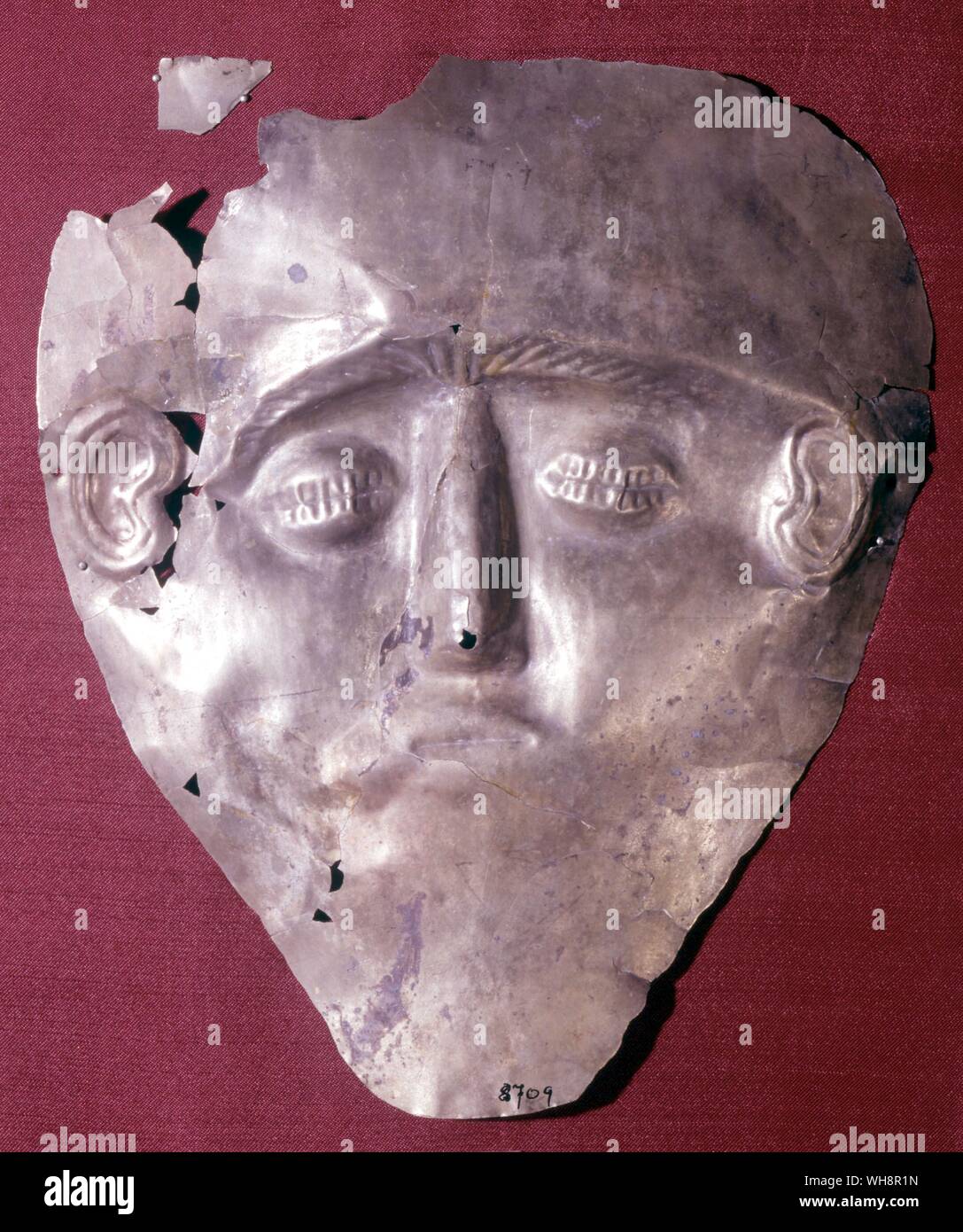Electrum mask for dead prince.  From grave circles at Mycenae, 16th century BC Stock Photo