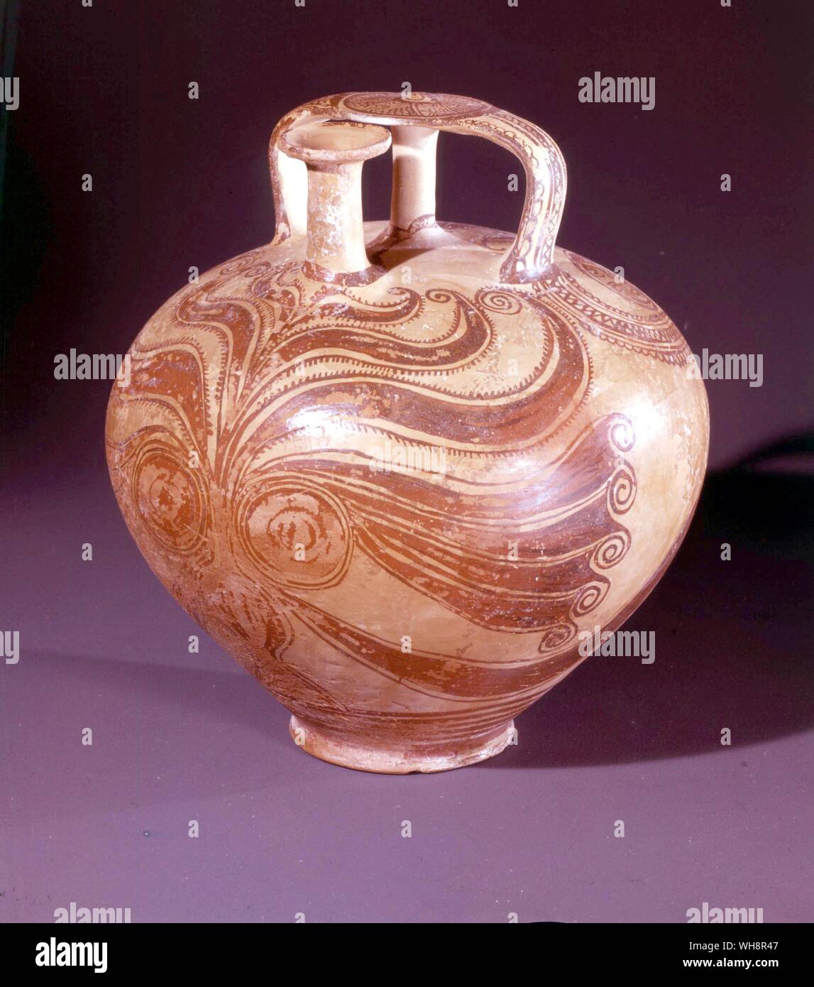 The octopus as pattern.  Stirrup jar from Asine.  12th century BC Stock Photo