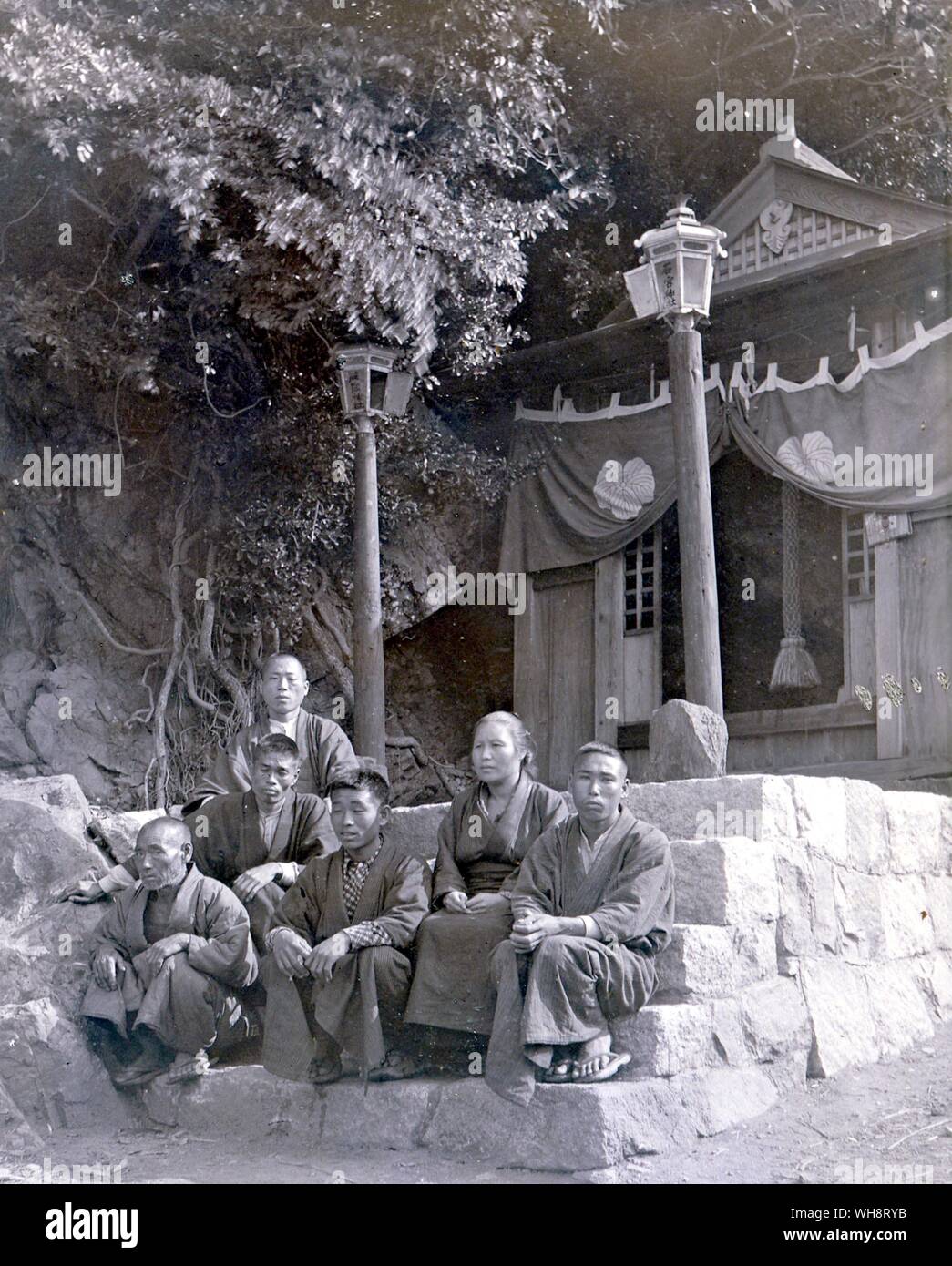 Priestess and five acolytes at the Kami shrine, Tsubone. 1904. Stock Photo