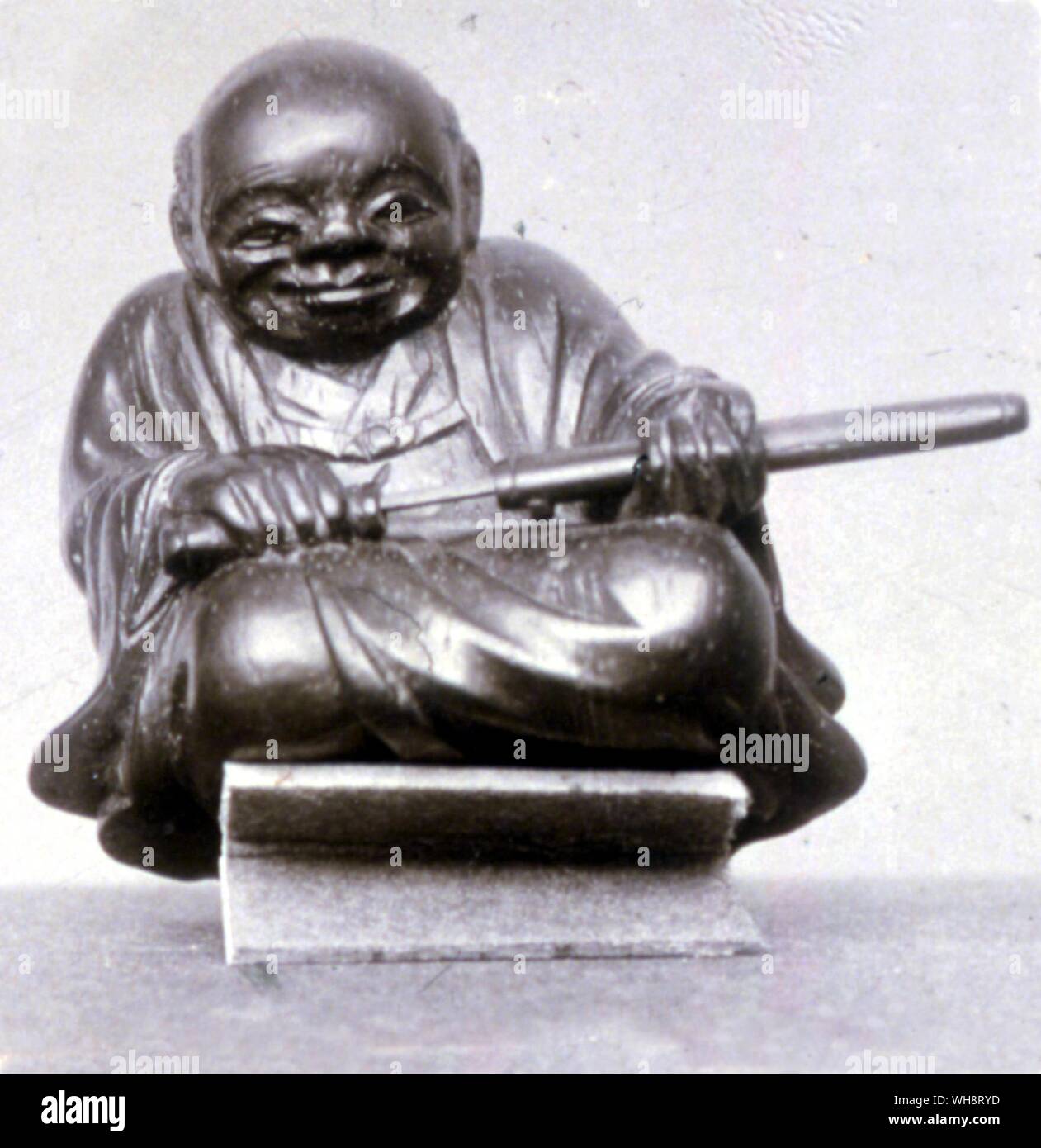 Netsuke japanese carving Stock Photo Alamy