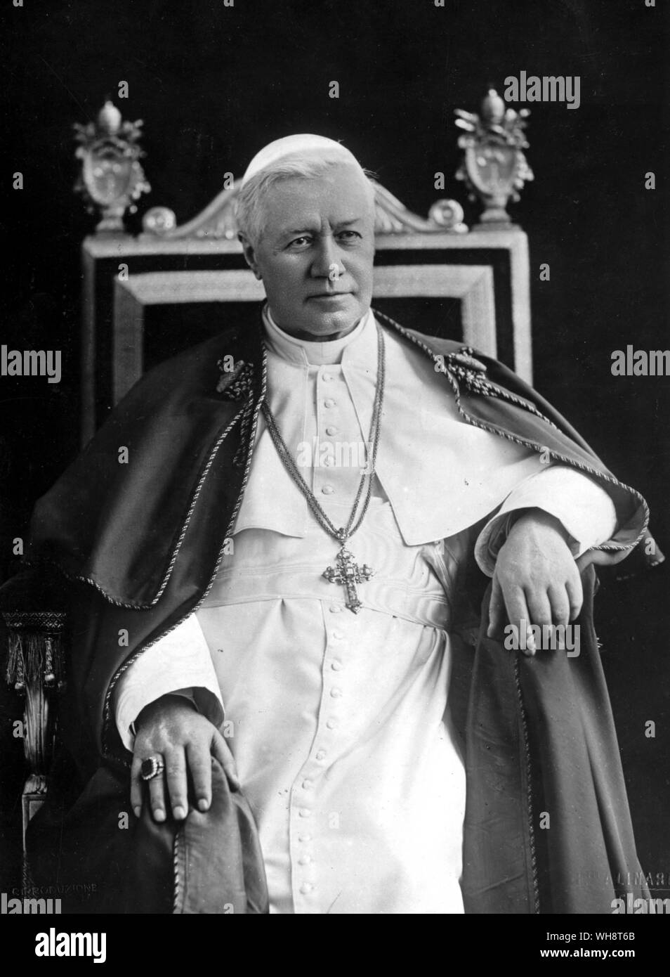 Pope pius x Black and White Stock Photos & Images - Alamy