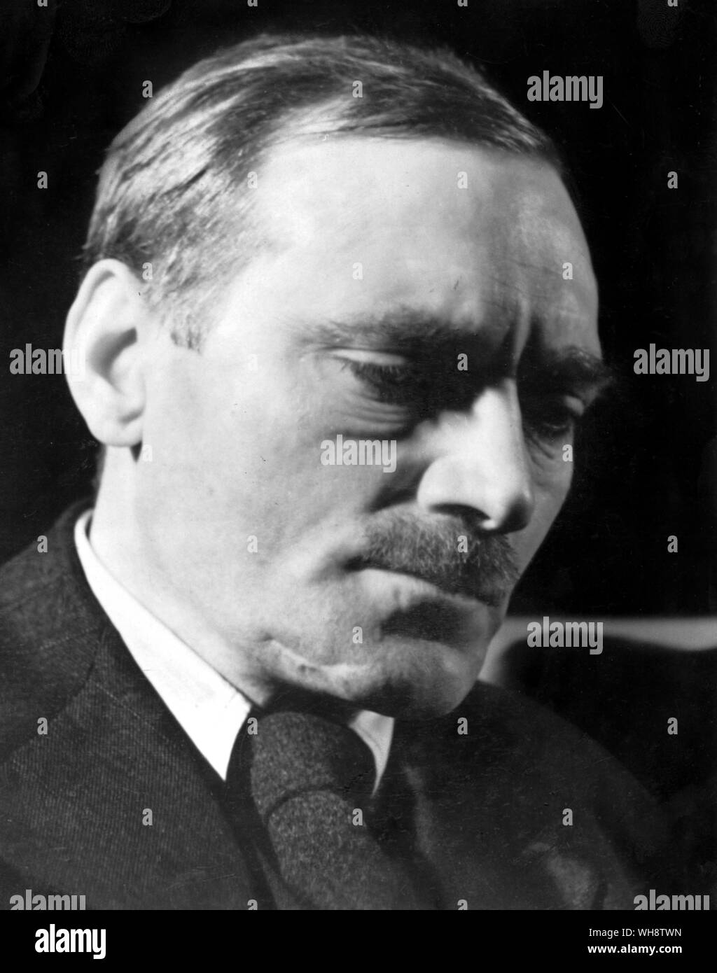 John Grierson for whom Auden worked in 1935 at the GPO Film Unit Stock Photo