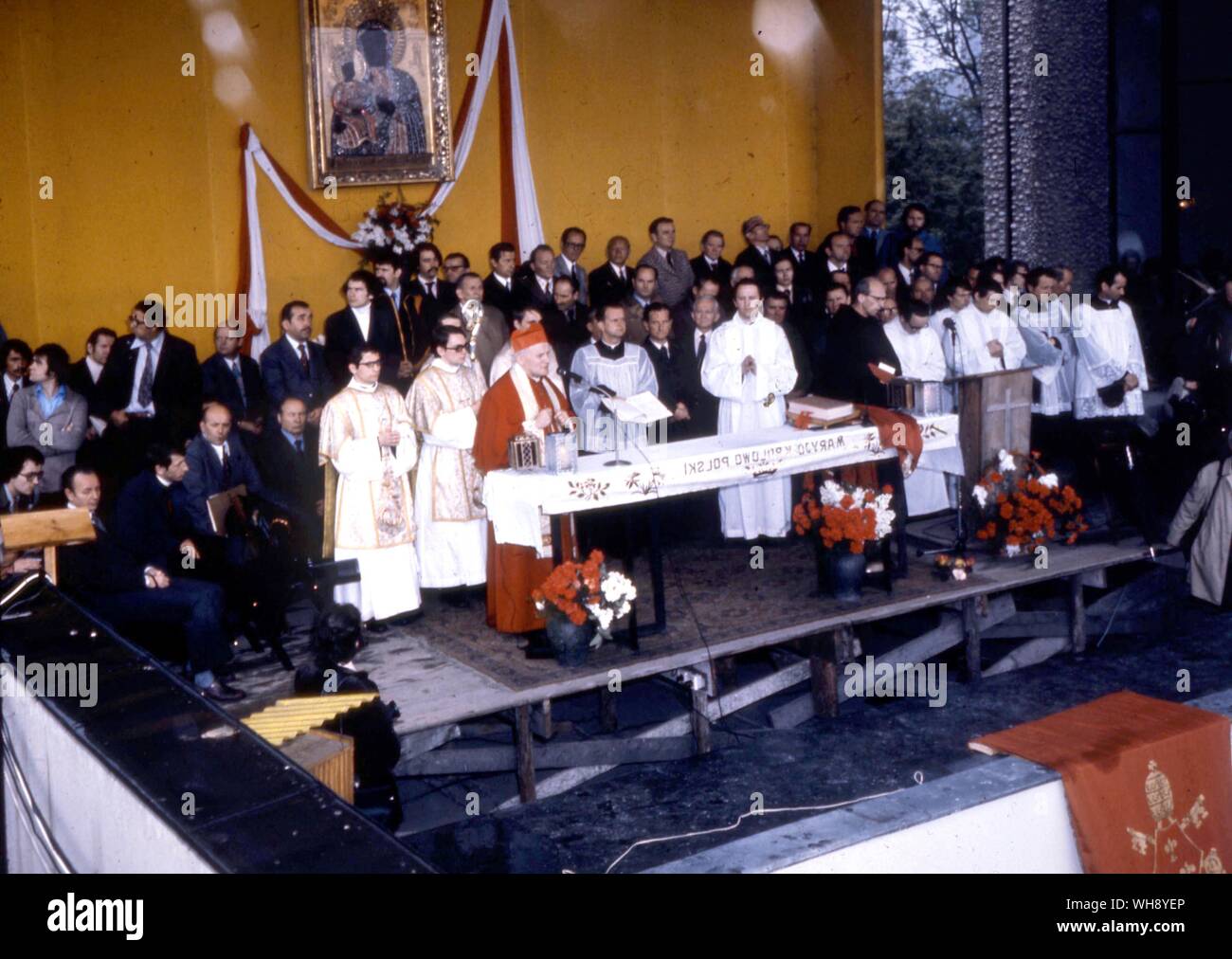 Cardinal Wojtyla addressing the congregation at the consecration of the church at Nowa Huta 1977 Stock Photo