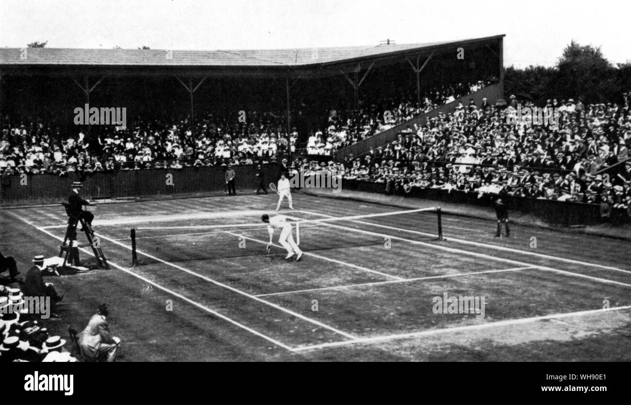 Davis Cup: J C Parke (BI) (near) defeated M McLoughlin (US) in the 1913 Challenge Round. Stock Photo