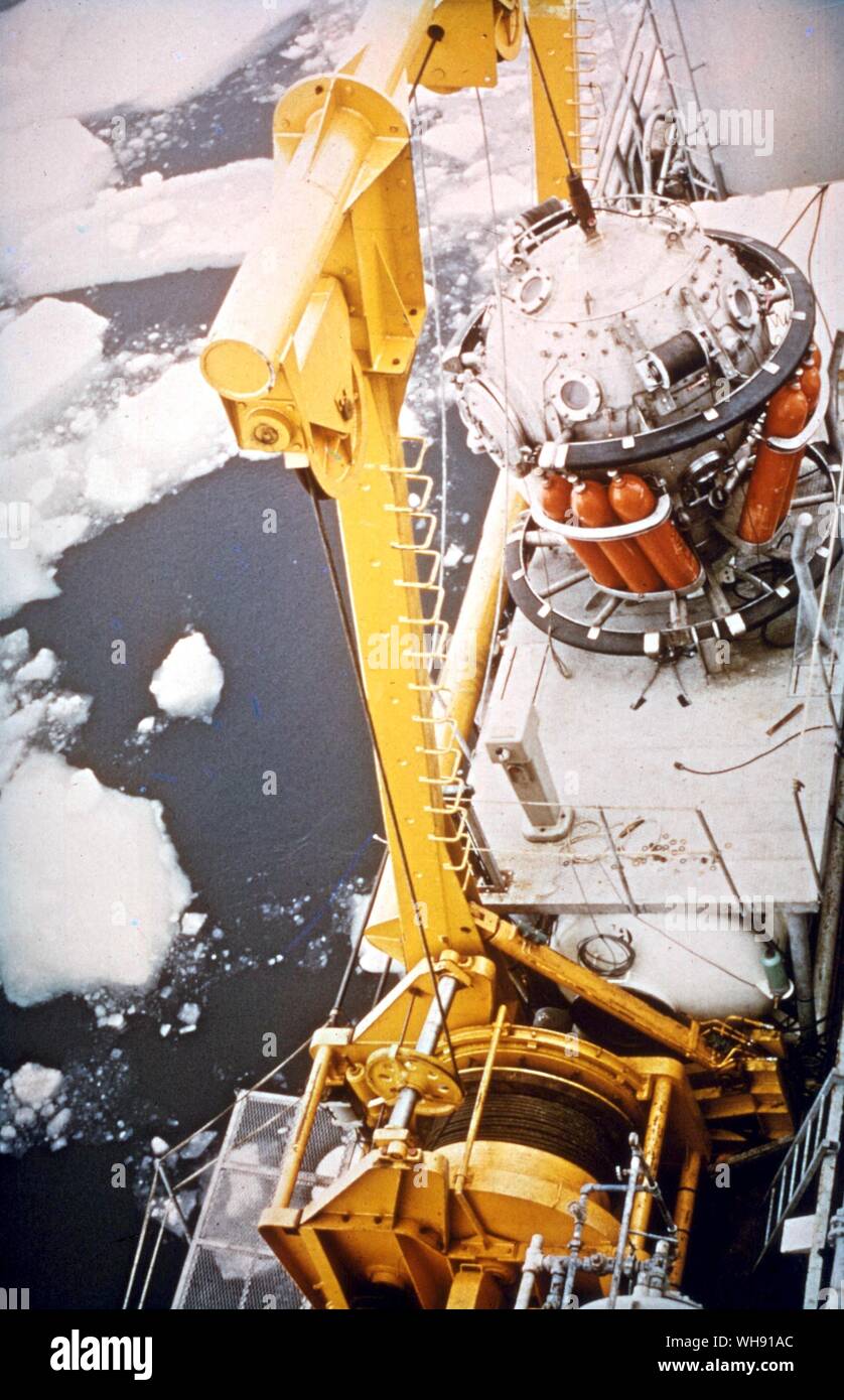 Lowering a submersible Stock Photo