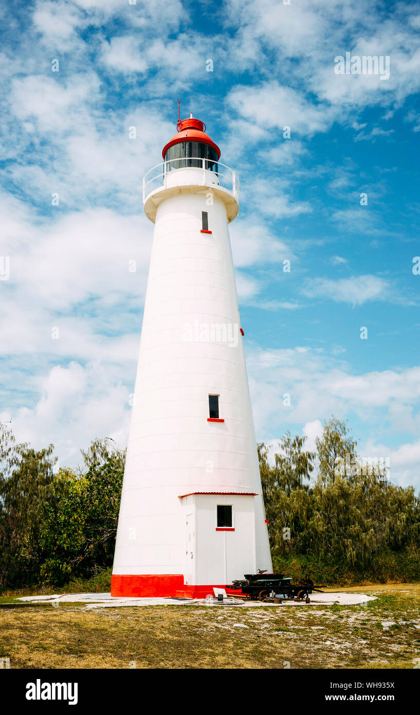 White lighthouse on a sunny day on lady elliot island hires stock photography and images Alamy