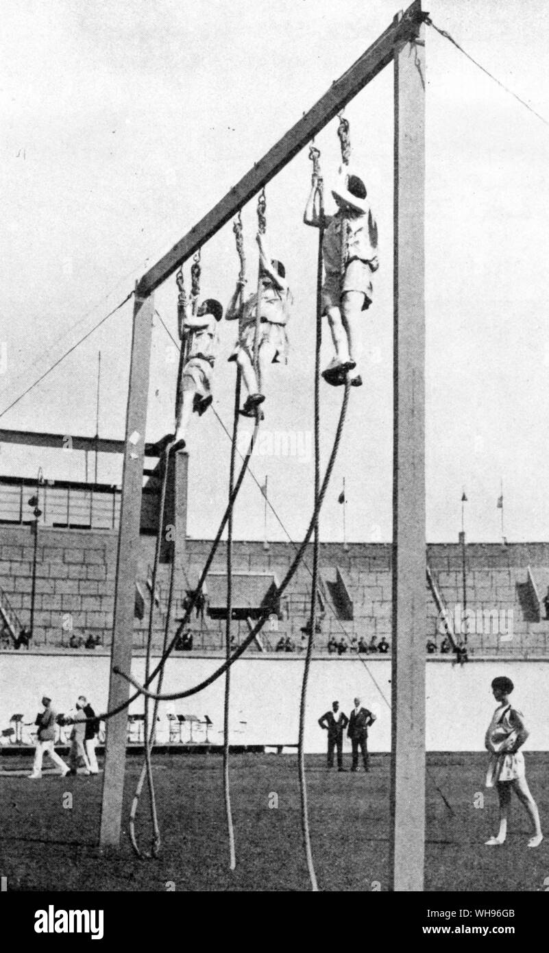 French Ladies Team rope climbing  Olympic Games Amsterdam 1928 Stock Photo