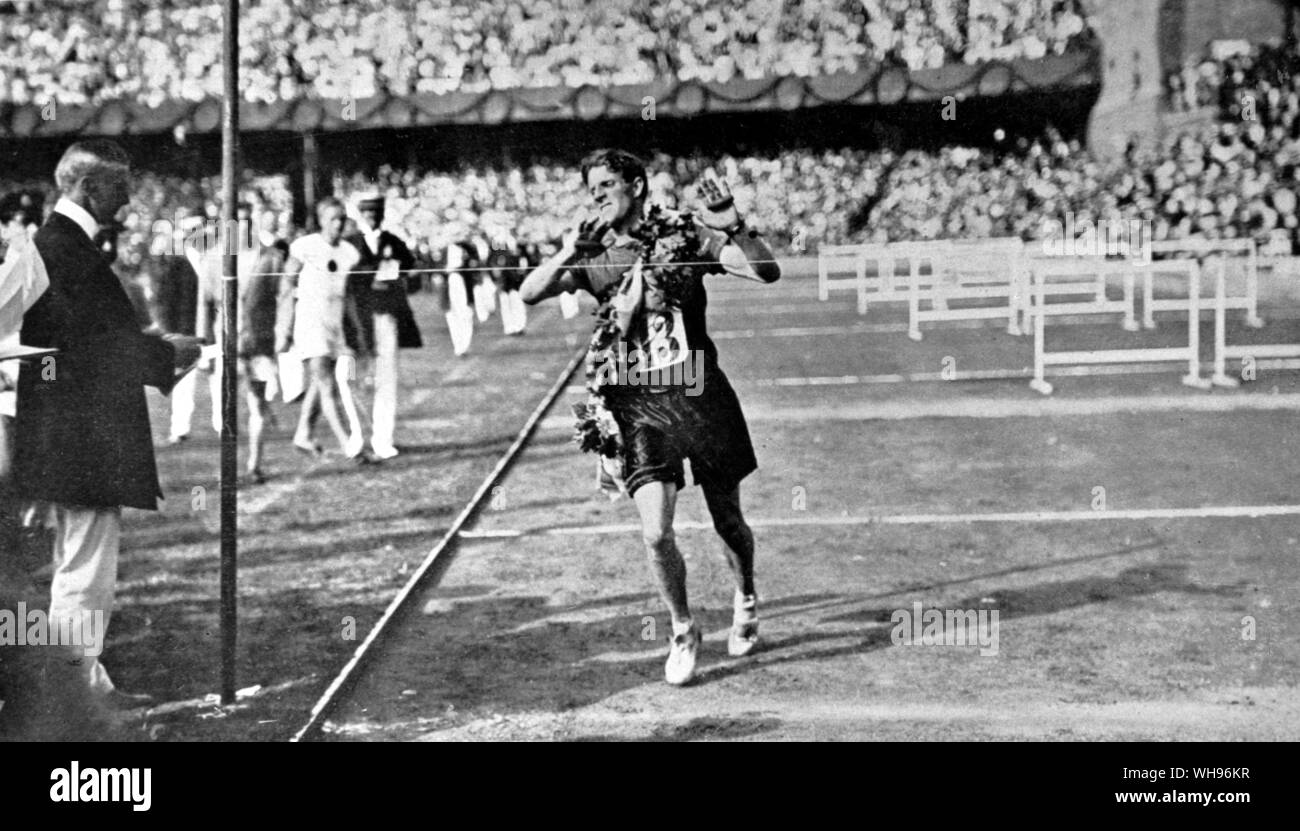 McArthur winning Marathon  at the  Olympic Games 1912  Stockholm Stock Photo