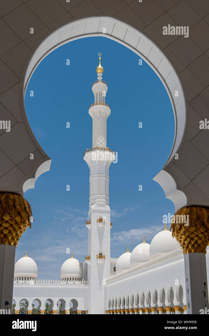Ornate arches of Sheikh Zayed Grand Mosque, Abu Dhabi, United Arab Emirates, Middle East Stock Photo