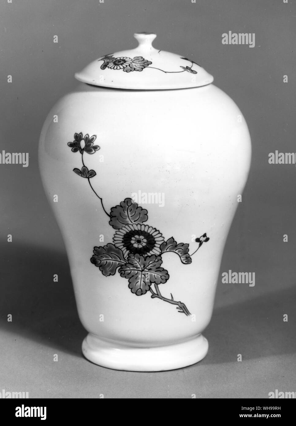Chantilly jar with scattered Kakiemon-type designs Stock Photo