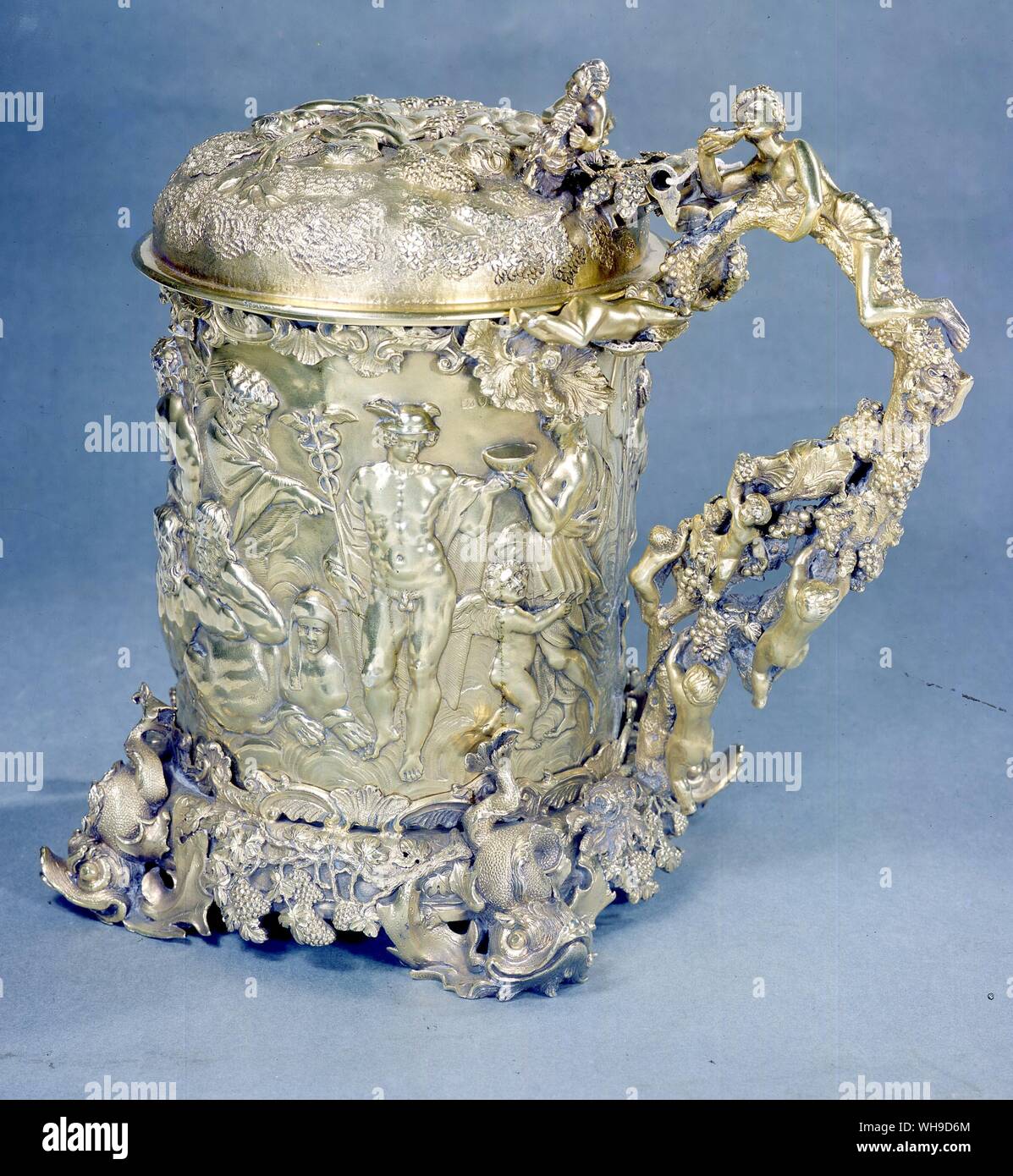 Tankard and cover 1817 by Edward Farrell Regency silver gilt Stock Photo