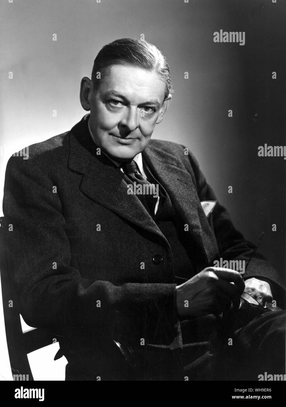 T.S. Eliot (Thomas Stearns Eliot) (1888-1965) US-born British poet,  playwright and critic Stock Photo - Alamy