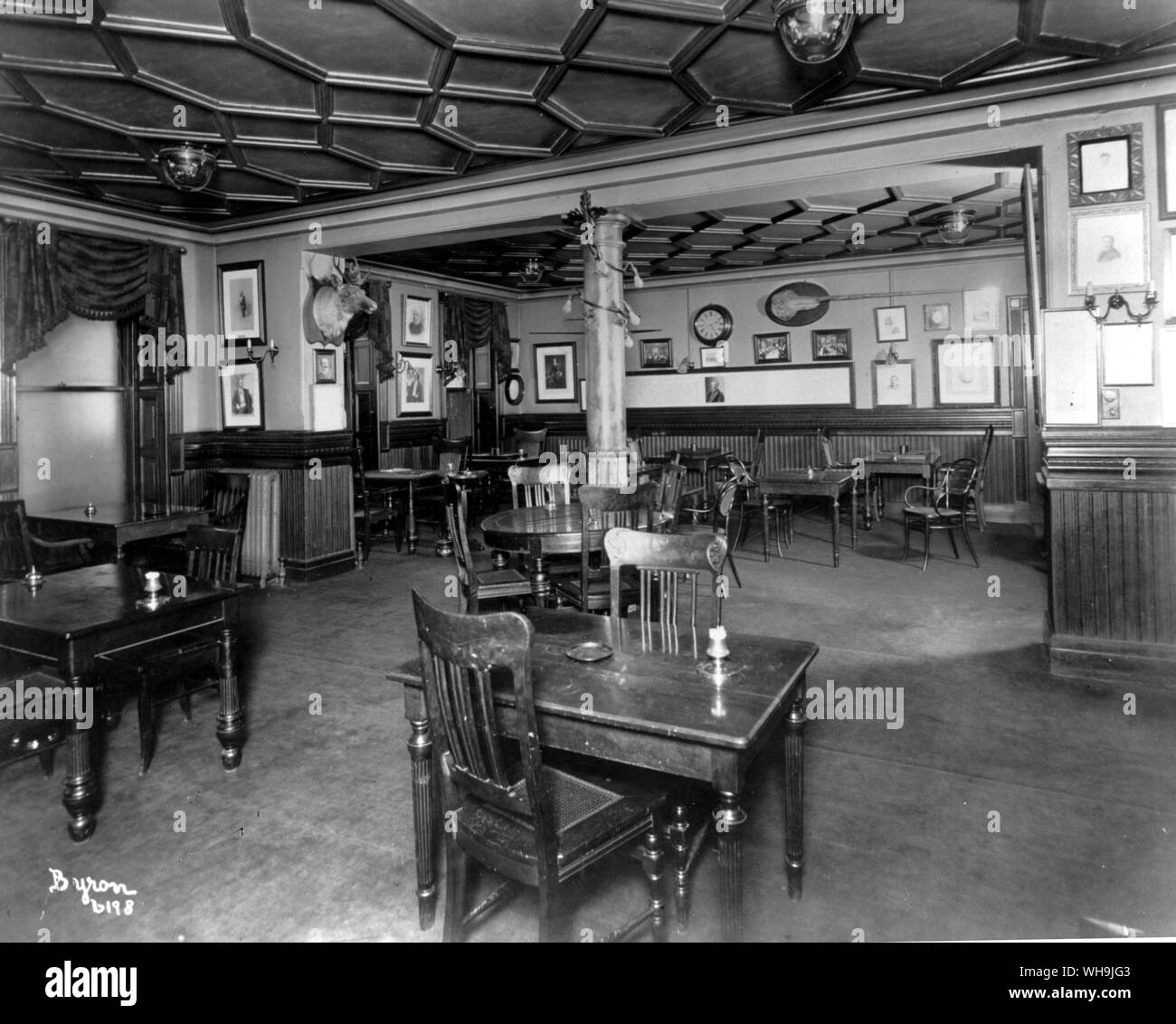 A lounge in the Lotos Club fifth Avenue and 46 Street 1899 Stock Photo