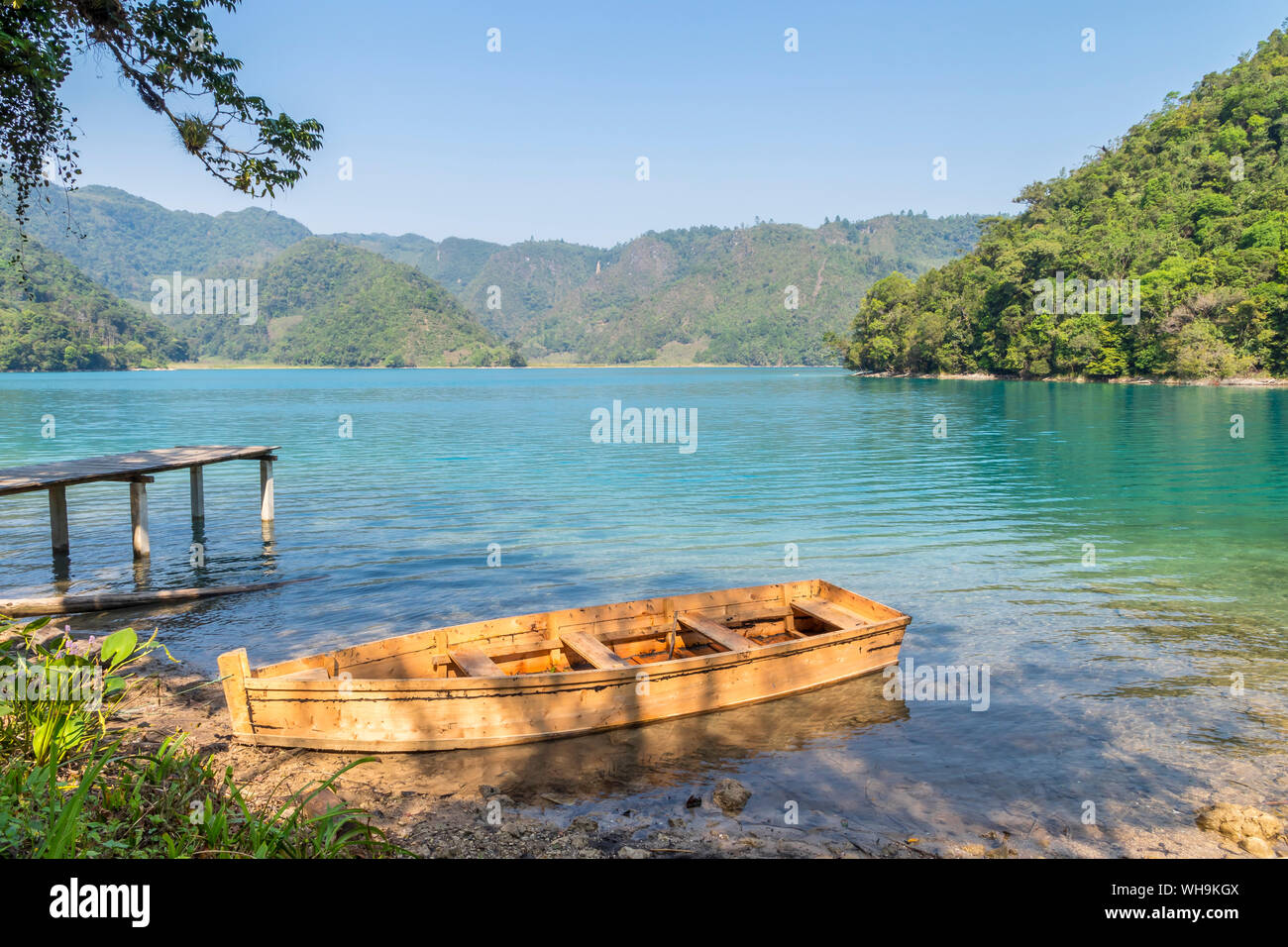 Small boat moored at Laguna Brava (Lake Yolnajab) (Lake Yolnabaj), Yalambojoch, Nenton, Huehuetenango, Guatemala, Central America Stock Photo