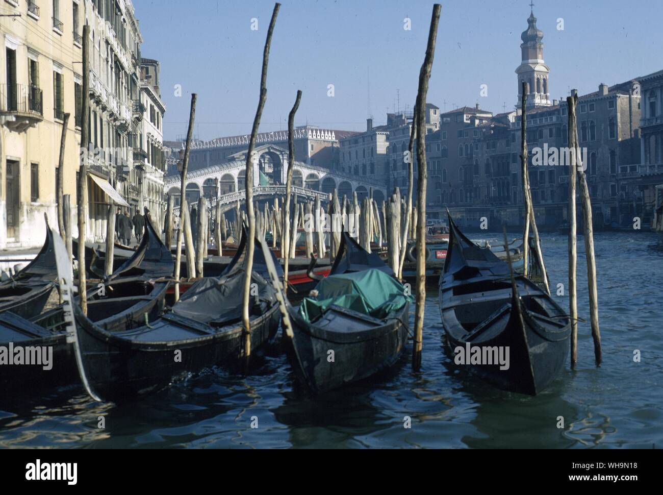 Historical venice canal hi-res stock photography and images - Alamy