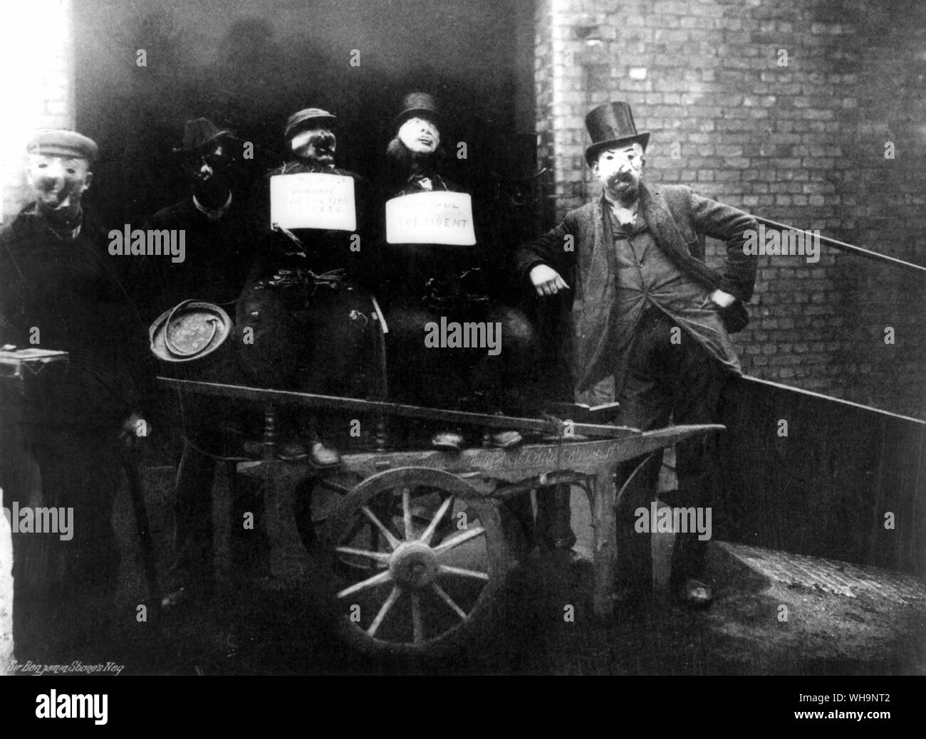 Guy Fawkes, Guys... local officials, to be burnt at Windsor, 1905. Stock Photo