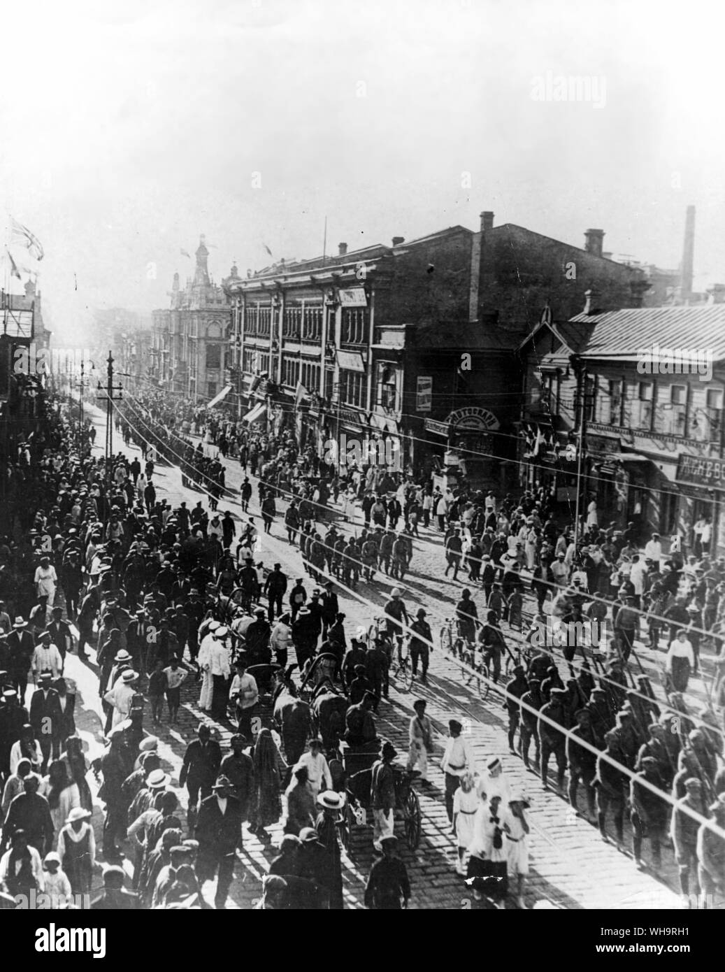 Parade marking the arrival of Japanese and American troops in Vladivostock, 1918. Stock Photo