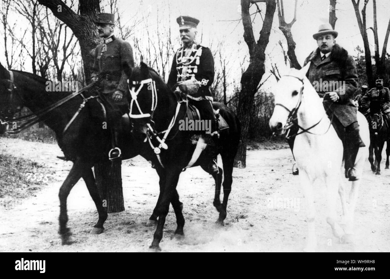 Count Czernin, von Mackensen and Herr von Kuhlmann, the German Foreign secretary, taking a morning ride in Bucharest during the peace negotiations with Rumania. Stock Photo