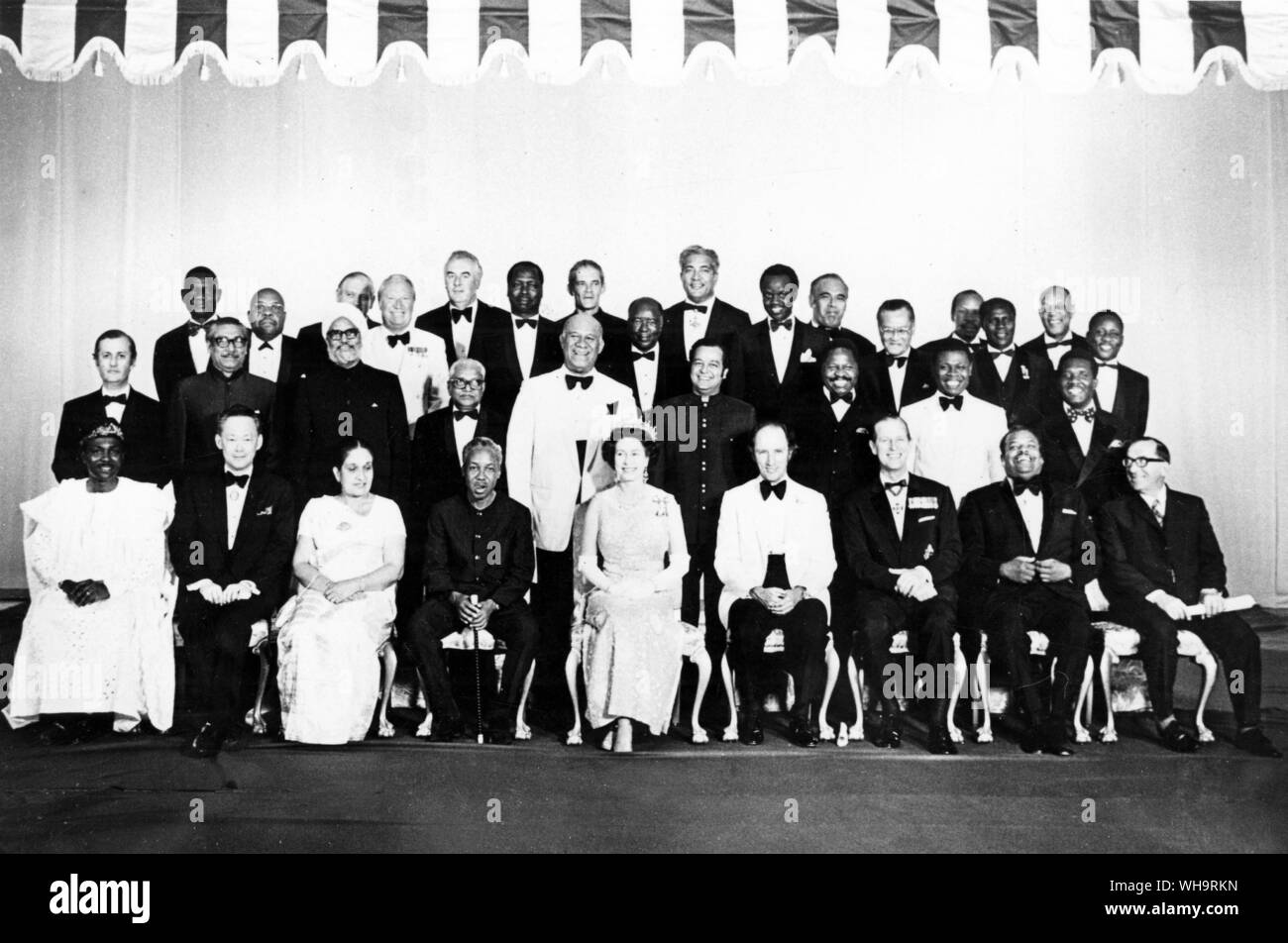 1973/Ottawa, Canada: Leaders of the delegation with Her Majesty, Queen Elizabeth of Great Britian and N.Ireland: FRONT ROW l-r: Gen. Y. Gowon; Lee Kuan Yew; Mrs. Sirimavo Bandaranaike; Julius Nyerere; The Queen; Pierre Trudeau; Duke of Edinburgh; Errol Barrow; Dom Mintoff; 2ND ROW l-r: John Christophides; Mujibur Rahman; Swaran Singh; Edward Heath; Sir Ramgoolam; Fiame Mata'afa; Prince Dlamini; S. Ramphal; Mainza Chona;Brig. N.Y. Ashley-Lassen; Lyden Pindling; 3RD ROW l-r: Dr Saika Stevens; Chief Leabua Jonathan; Norman Kirk; Gough Whitlam; Daniel Arap Moi; Michael Manley; Ratu Sir Kamisese Stock Photo