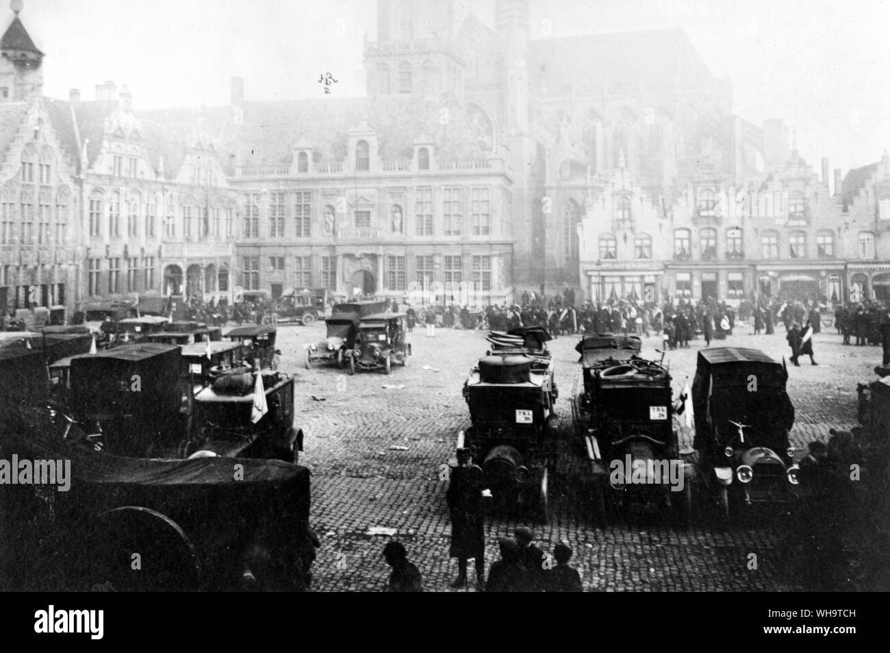 WW1: Scenes in the square during the retreat from Antwerp, Belgium, 1914. Stock Photo