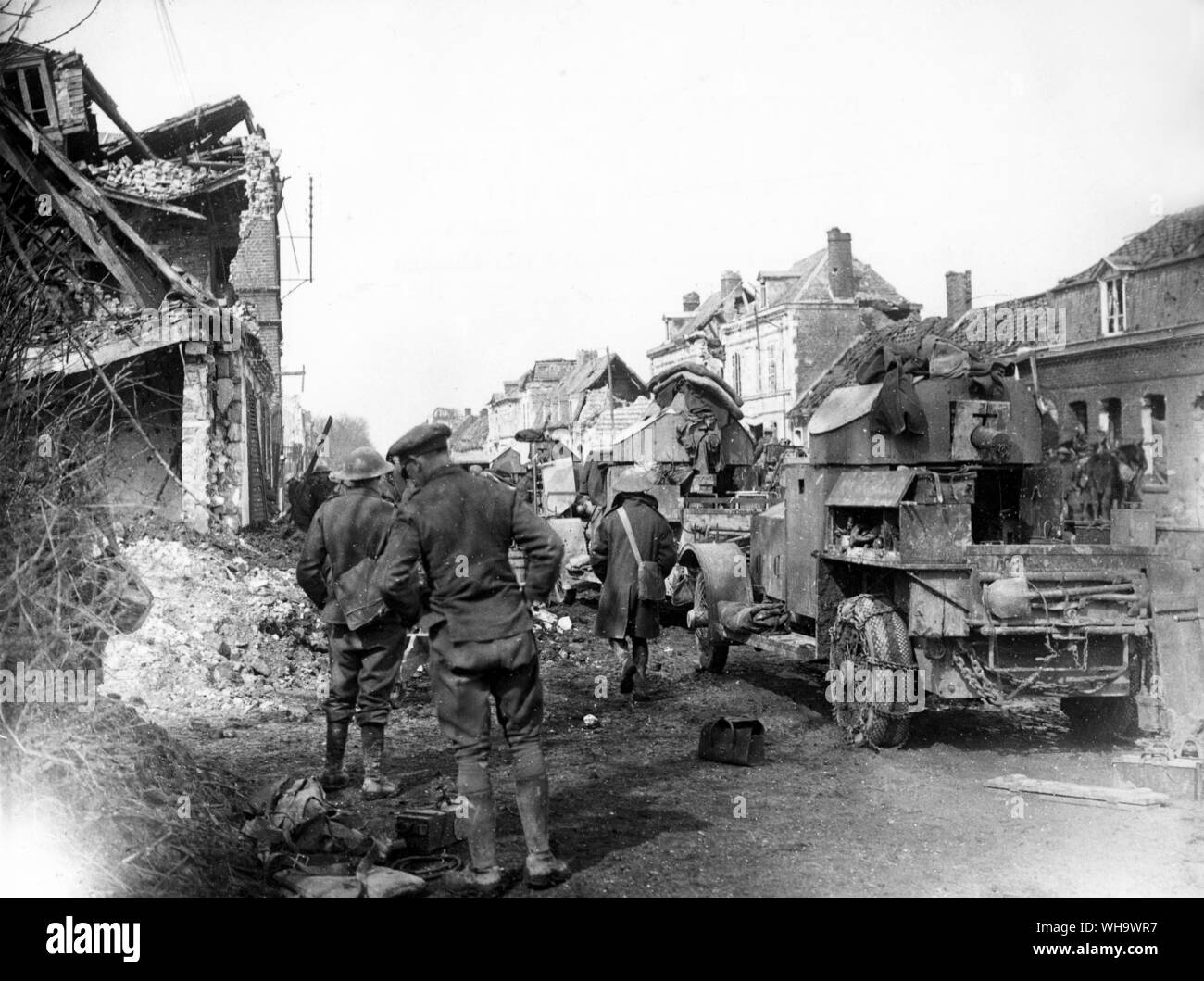WW1: Armoured cars and troops in Arras. Stock Photo