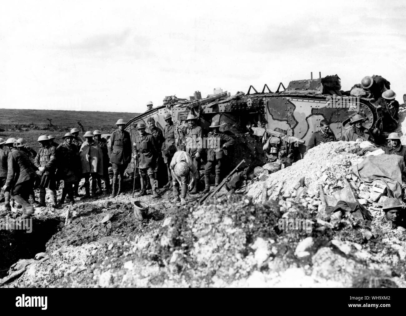 WW1: Tank of the D Company used as Brigade HQ. Allied troops. Stock Photo