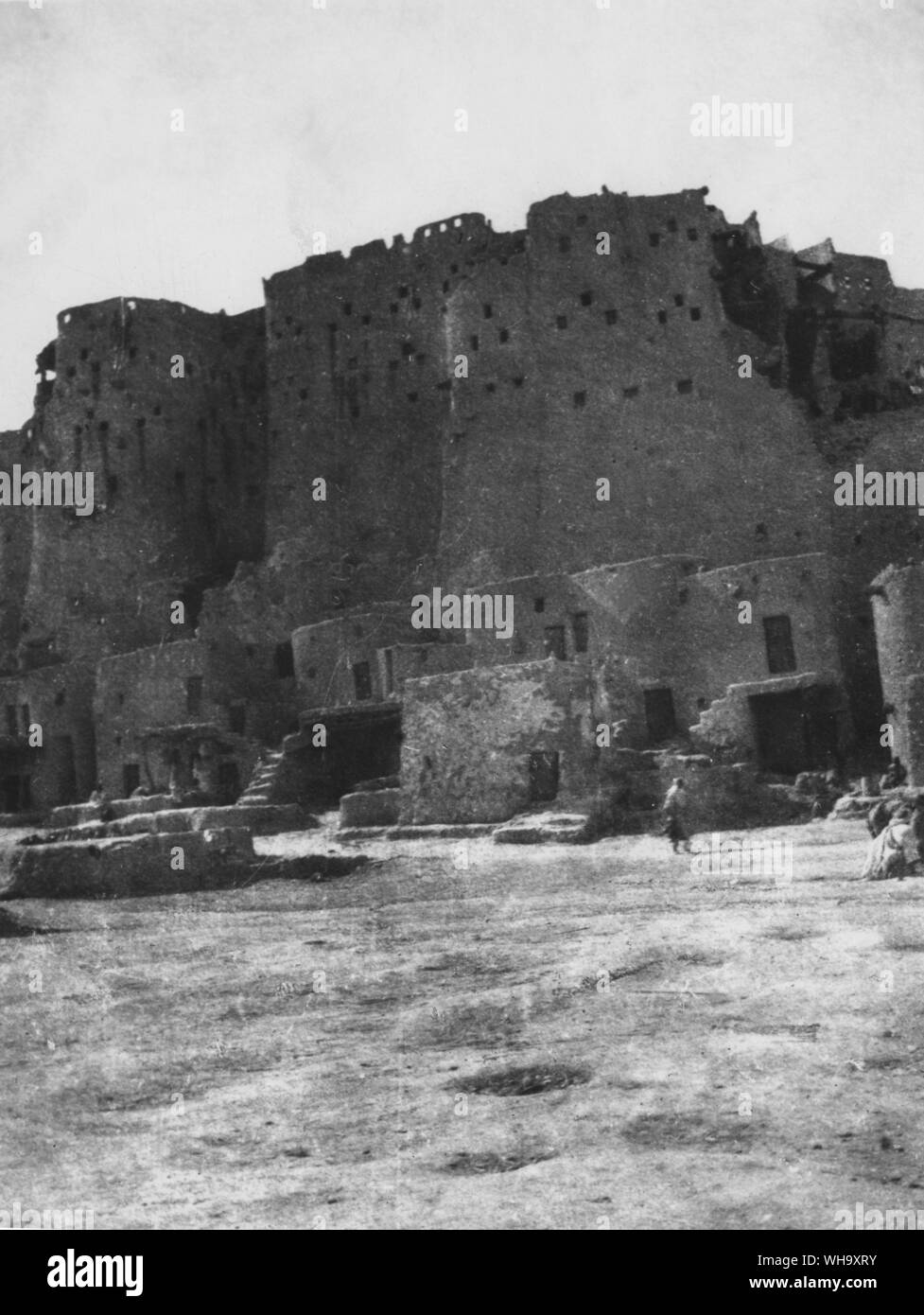 WW1: Siwa, the Citadel of the Senussi, Libyan Desert, West Egypt. Photo taken just after its capture by armoured car on Feb. 5th 1917. Stock Photo