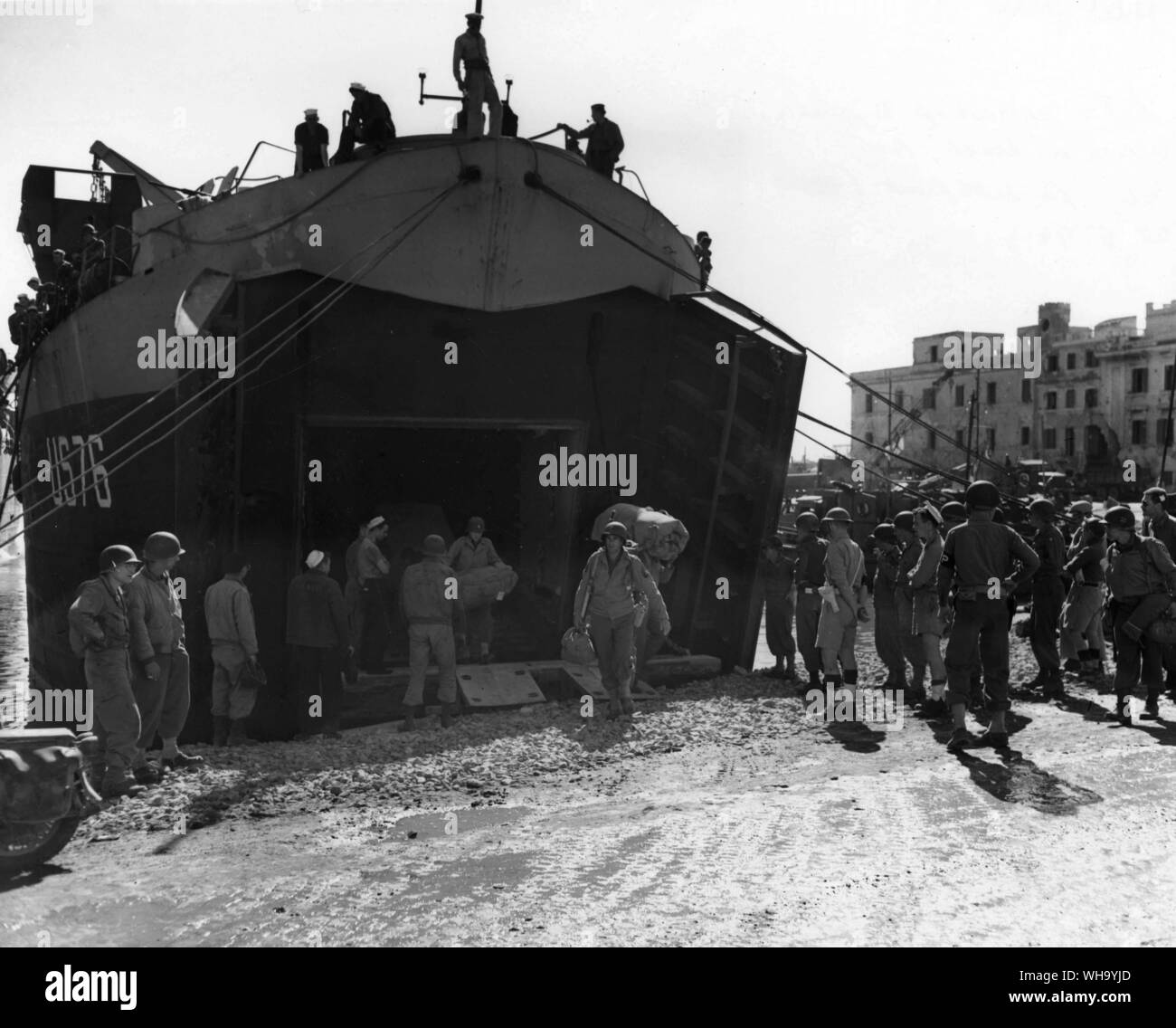 Anzio battle hi-res stock photography and images - Alamy