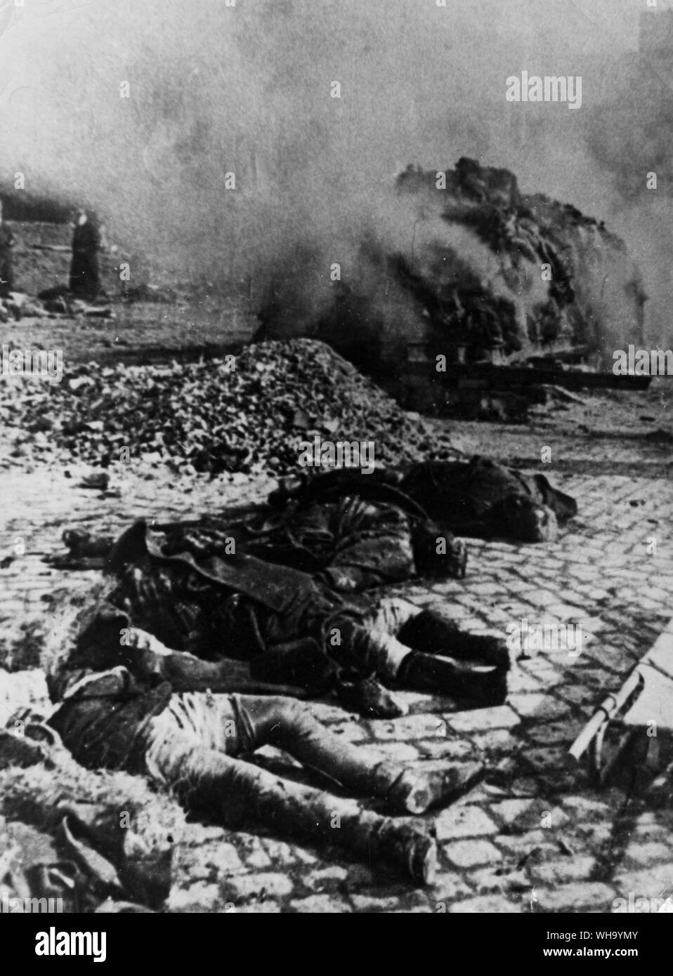 WW2: People lie dead in the streets of Dresden in February 1945. Stock Photo