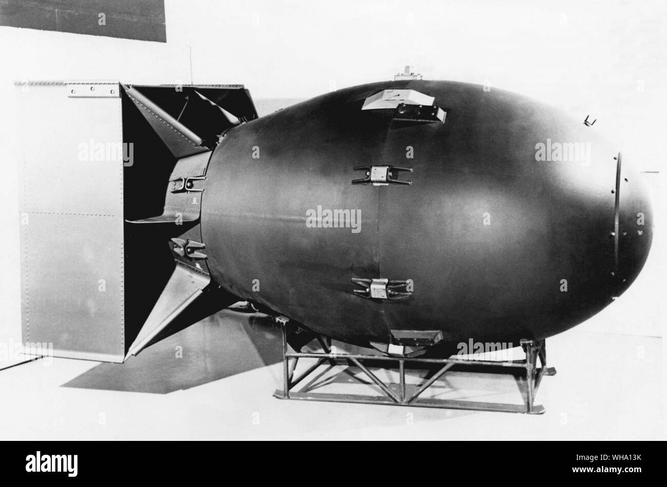 WW2: Nuclear weapon of the Fat Man type, the kind which was detonated over Nagasaki, Japan in 1945. The bomb is 60 inches in diameter and 128 inches long. It weighs 10,000 pounds and had a yield equivalent to c.20,000 tons of high explosive.. Stock Photo