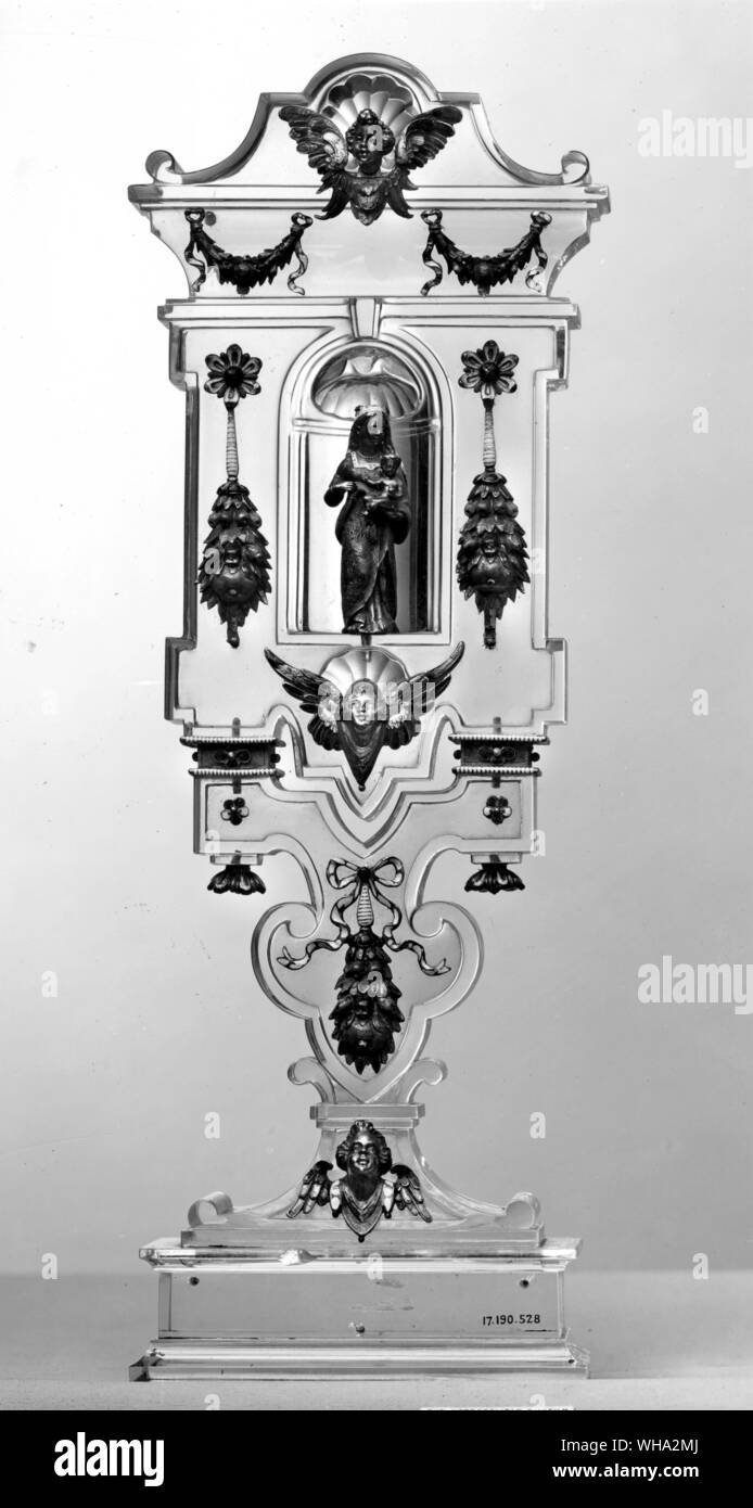 Shrine: crystal carved in architectural form - The Metropolitan Museum of Art, gift of J. Pierpont Morgan, 1917 Stock Photo