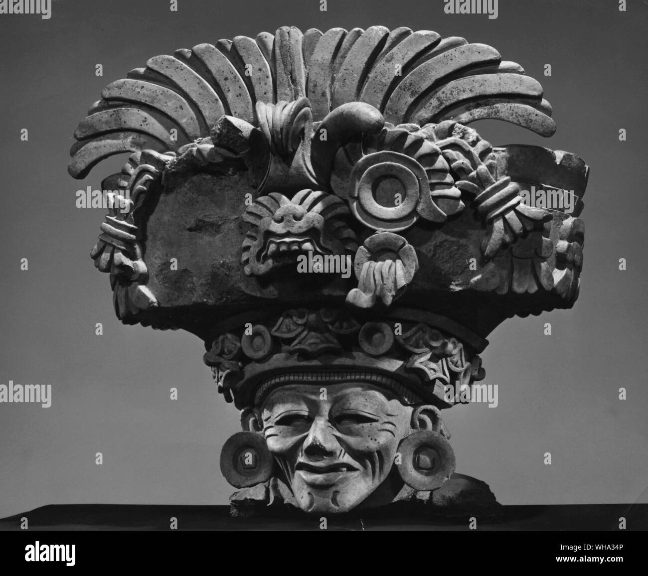 Zapotec head sculpture Stock Photo Alamy