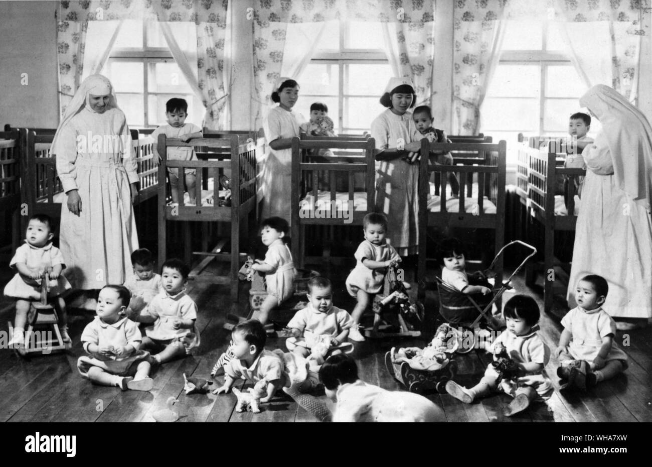 Japan. Orphanage of Sapporo. 17th April 1954 Stock Photo