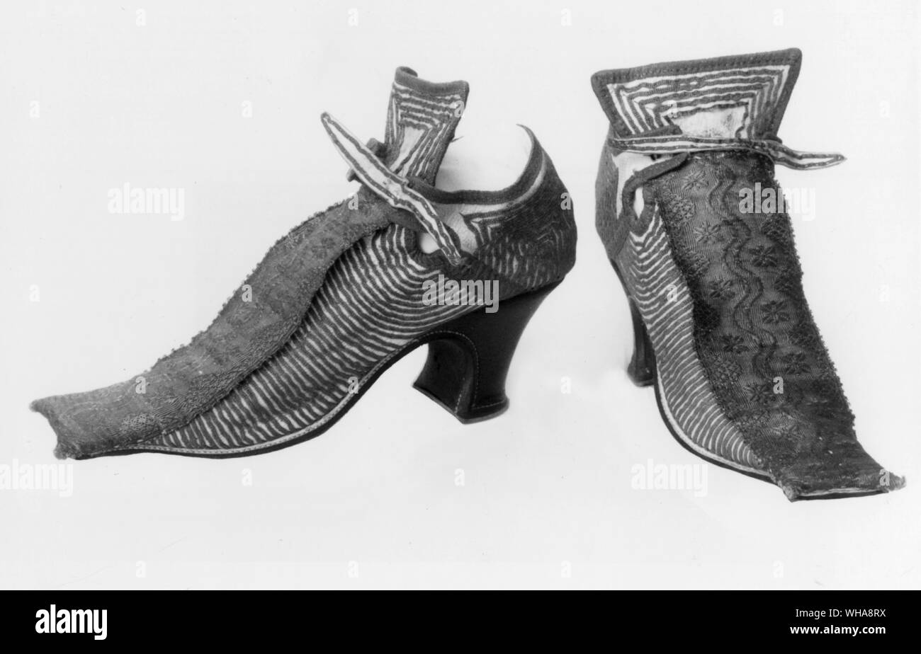 Green silk embroidered shoes c 1680 Stock Photo
