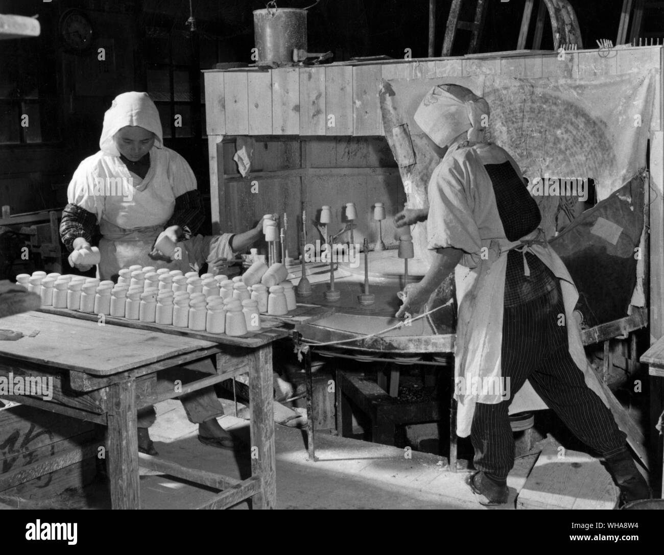 Electrical insulator hires stock photography and images Alamy