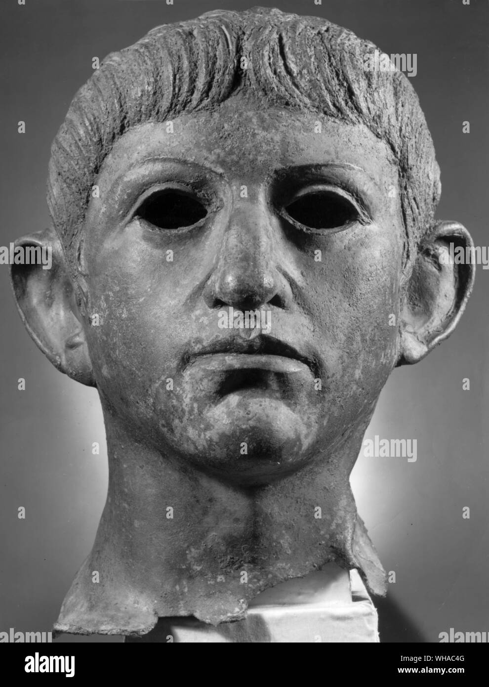 Bronze head classical hires stock photography and images Alamy