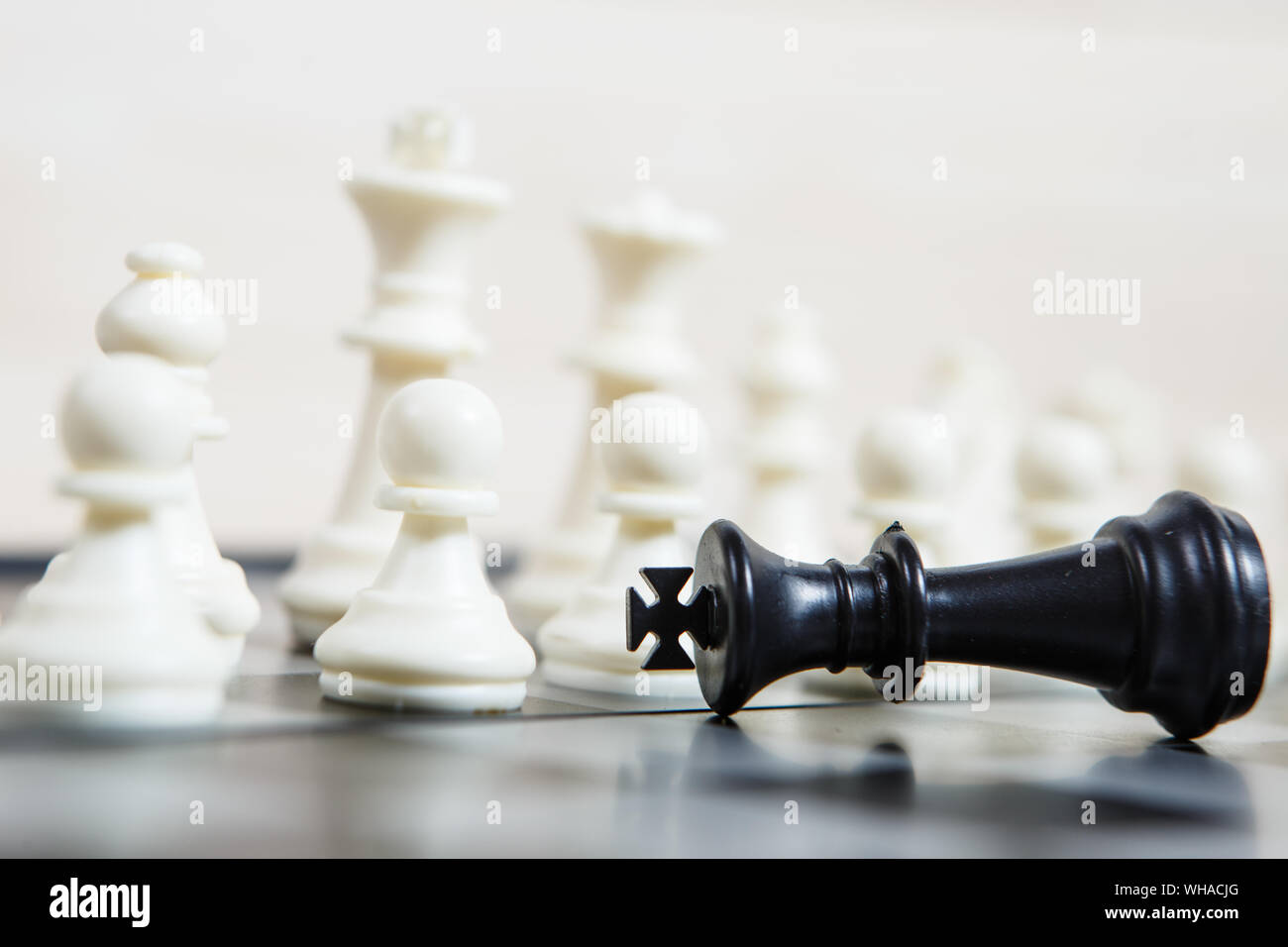 Chess setup hi-res stock photography and images - Alamy