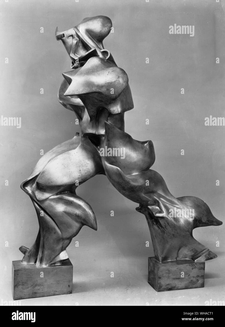 Umberto Boccioni. Unique Forms of Continuity in Space 1913. Bronze Stock Photo