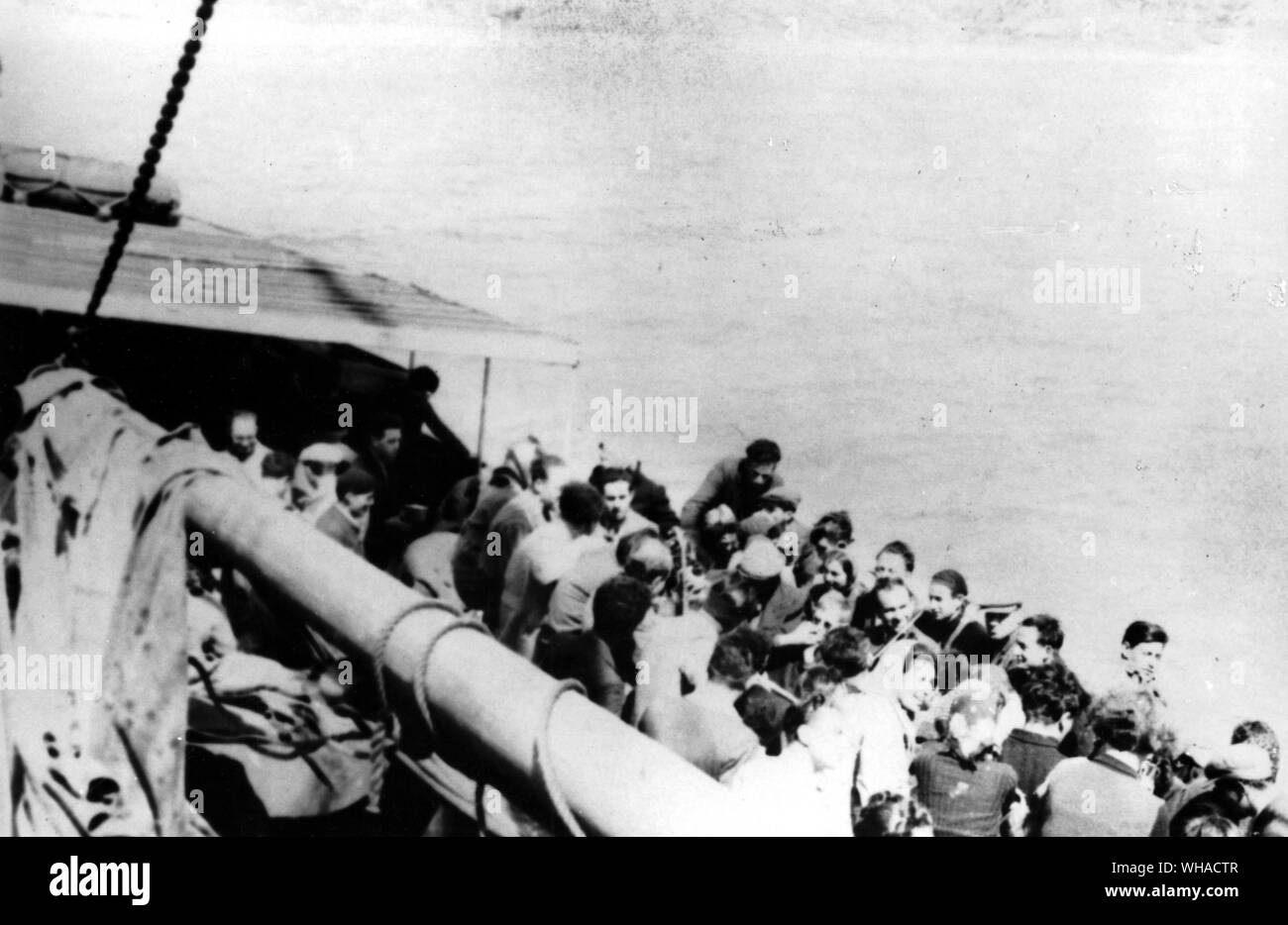 Illegal Jewish refugees approached the shore of Palestine Stock Photo
