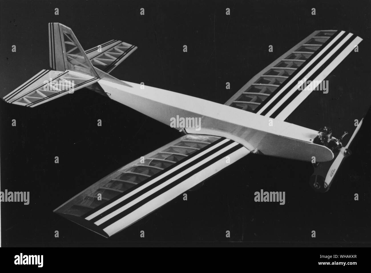 A Dumas Products' Hi-Lo model. Not being to scale this can have its ...