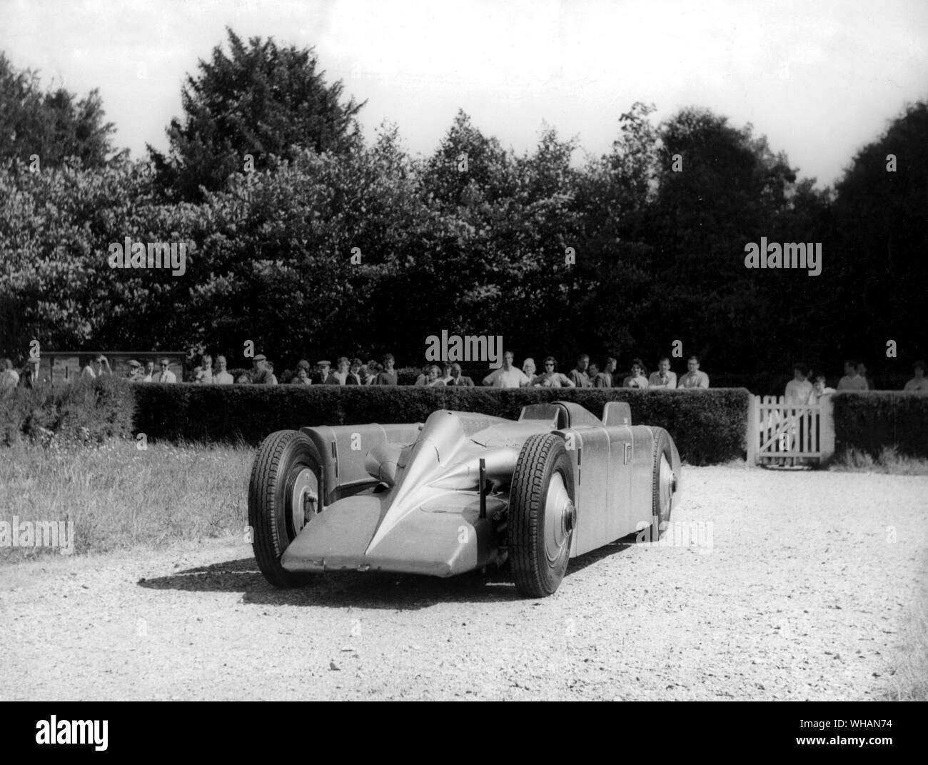 Golden arrow hi-res stock photography and images - Alamy
